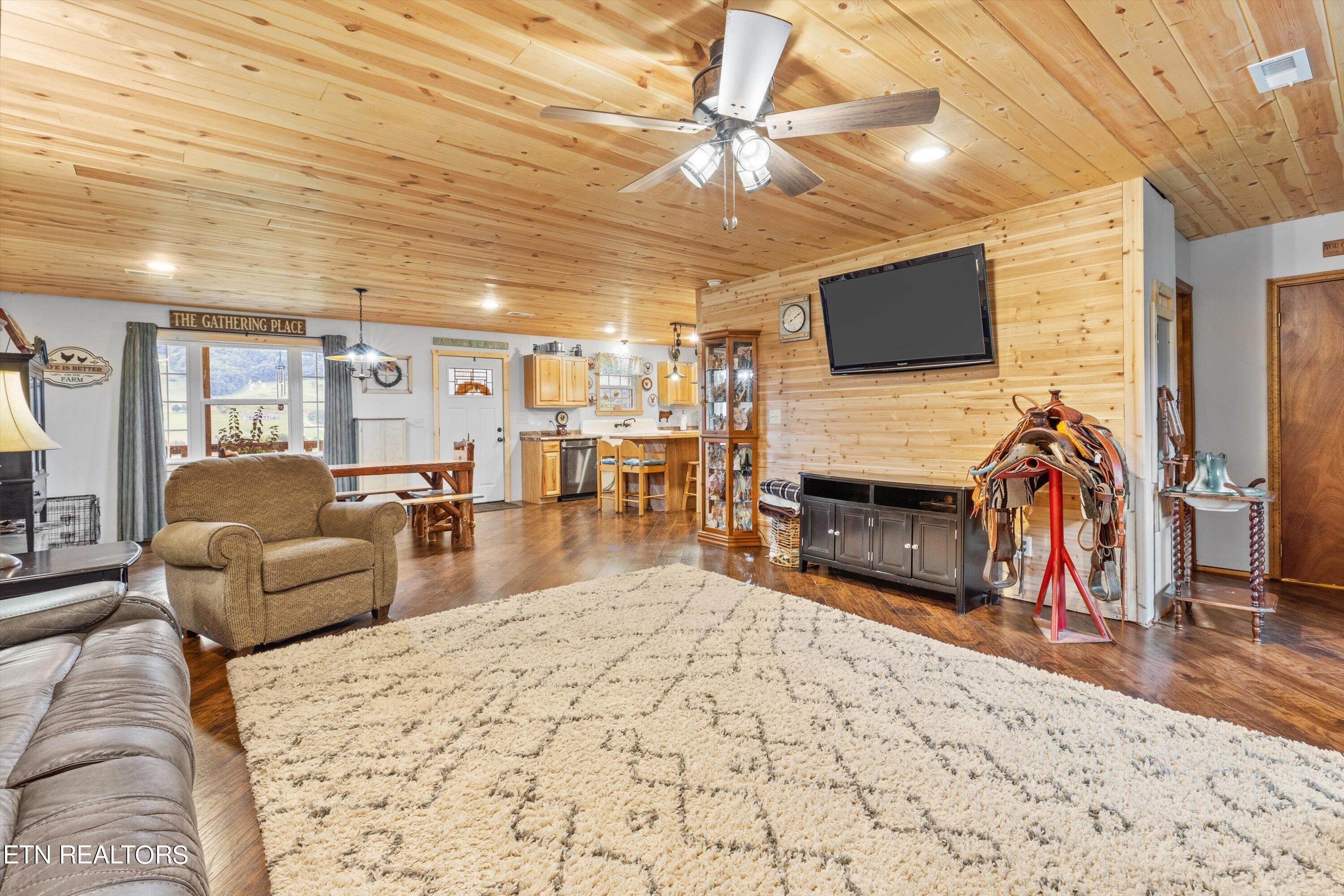 1623 Little Sycamore Road Tazewell, TN 37879 - Photo 24 of 41 22-1623LittleSycamoreRd-14