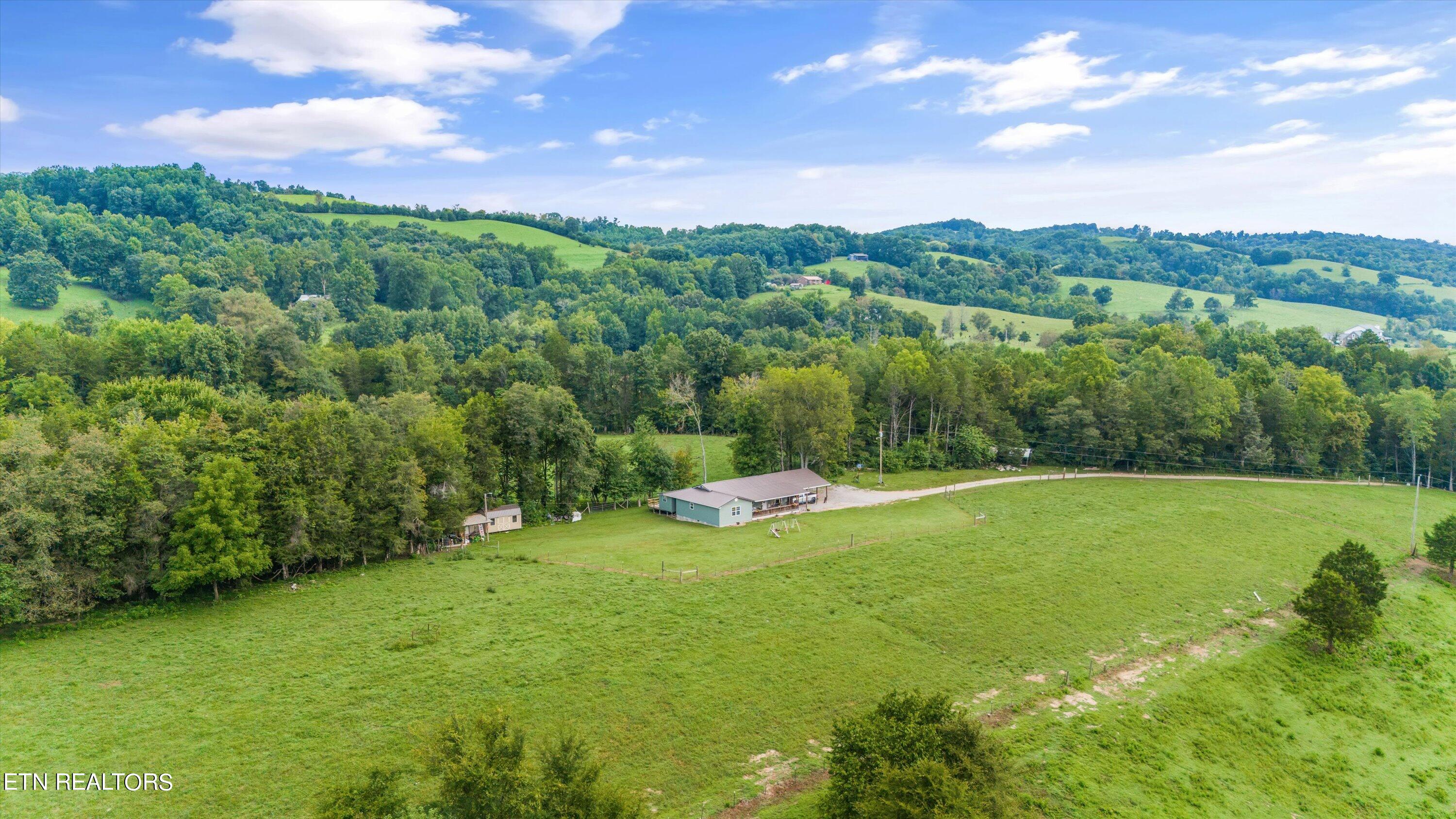 1623 Little Sycamore Road Tazewell, TN 37879 - Photo 34 of 41 32-1623LittleSycamoreRd-32