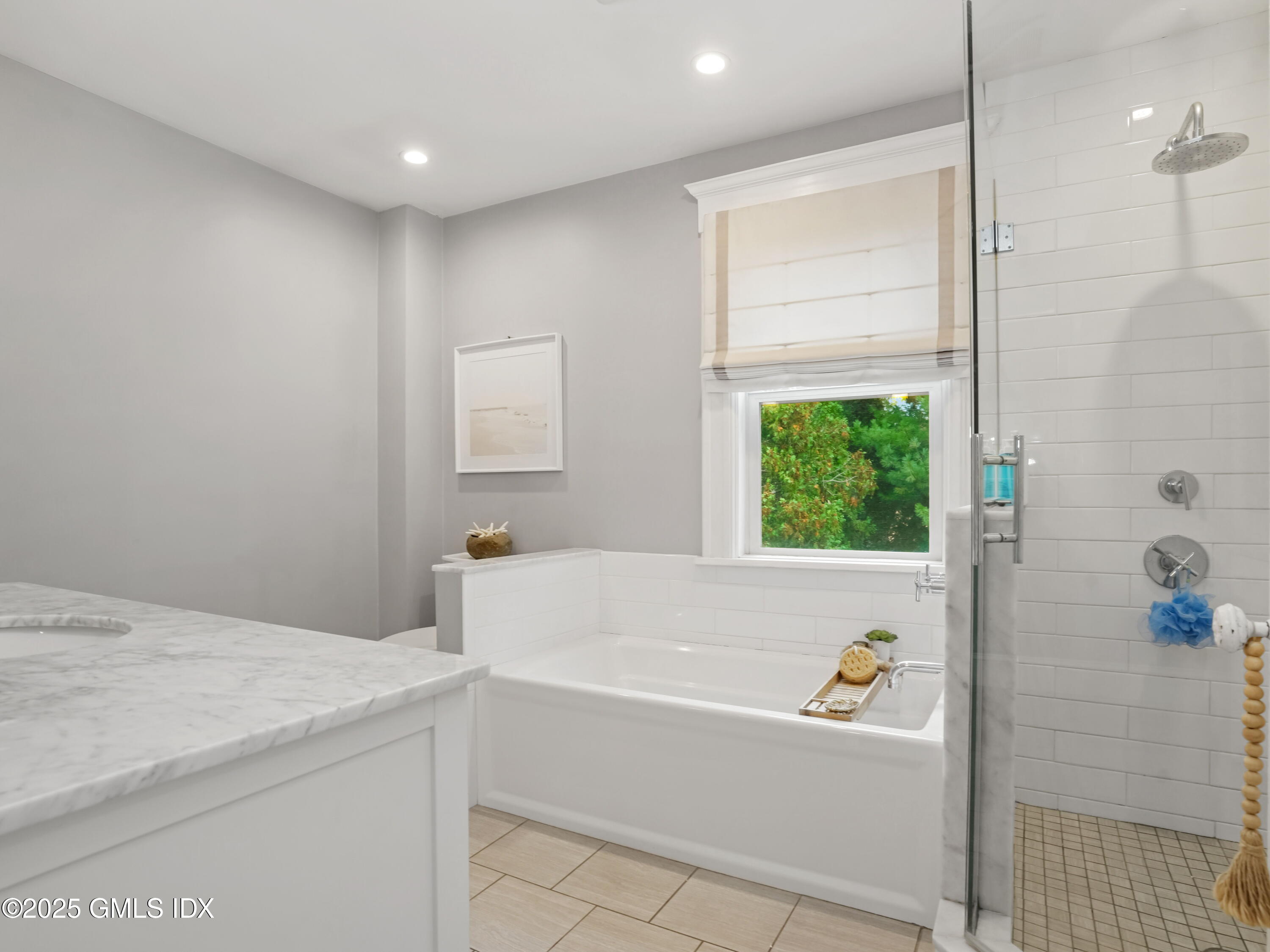 41 Chapel Street Greenwich, CT 06831 - Photo 12 of 22 2nd fl Bath