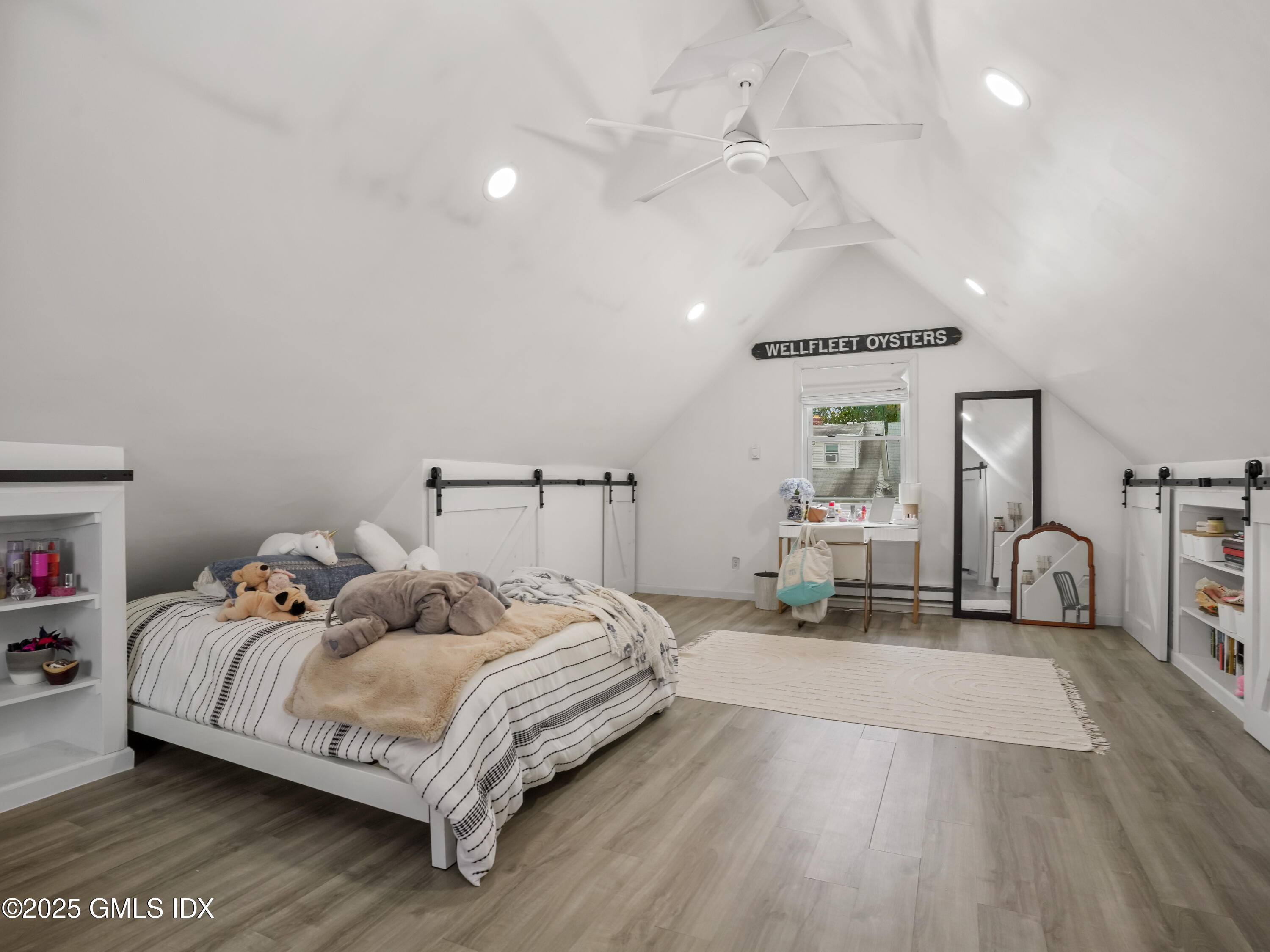 41 Chapel Street Greenwich, CT 06831 - Photo 14 of 22 36-print-41-chapel-st