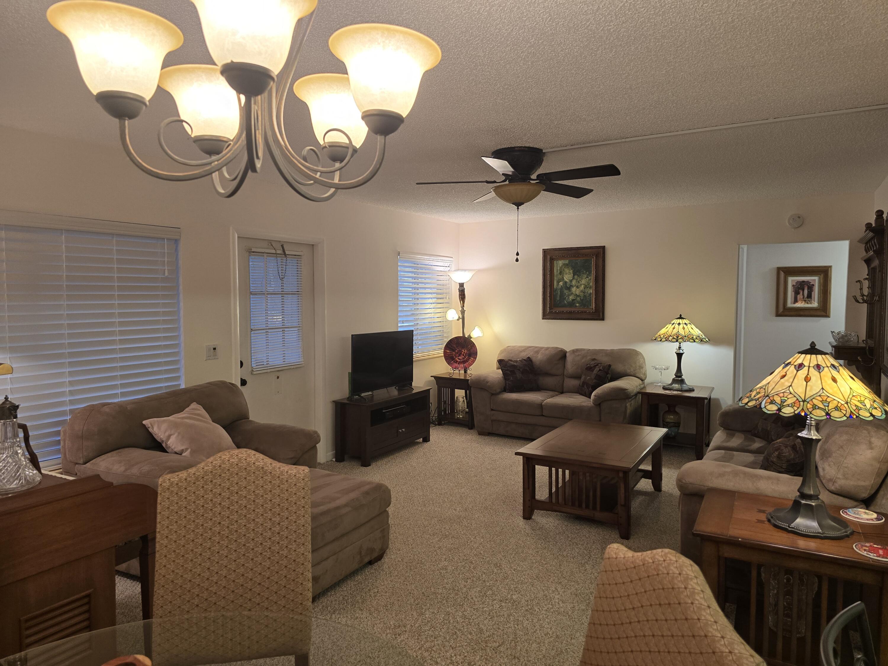317 Pine Ridge Circle Greenacres, FL 33463 - Photo 13 of 51 20241108_164102