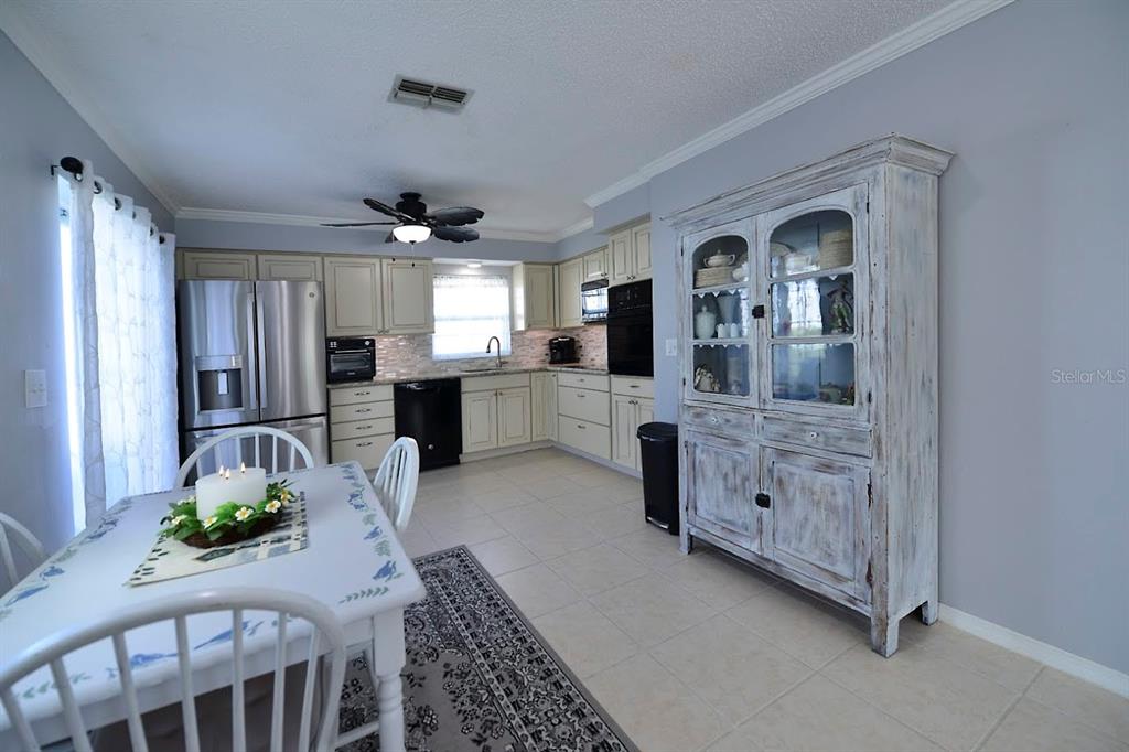 6715 Devonshire Lane, Unit 6715 New Port Richey, FL 34653 - Photo 6 of 38 Gallery Image 6