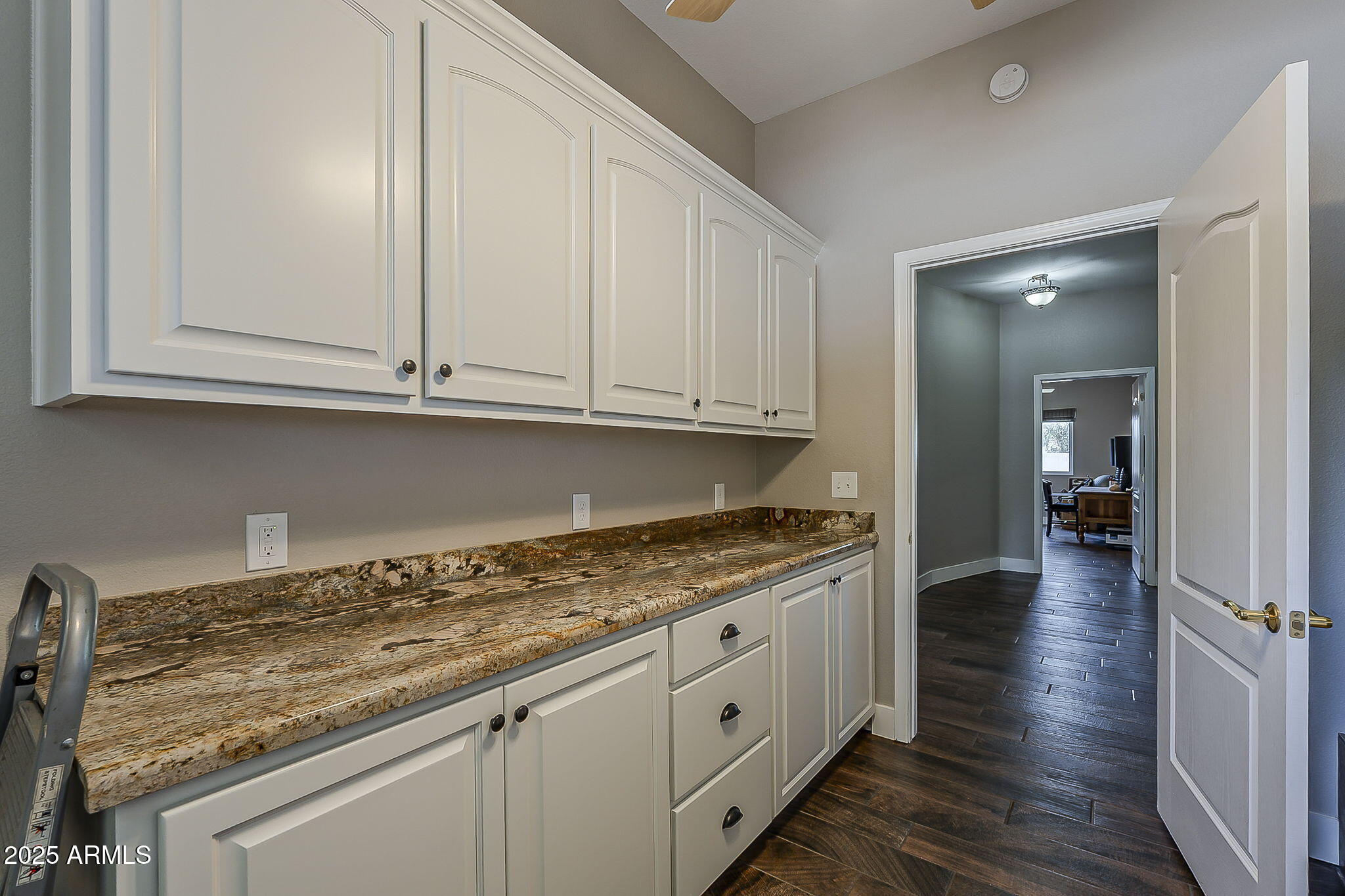 3011 North Gilbert Road Mesa, AZ 85203 - Photo 42 of 66 43-web-or-mls-Gilbert-43