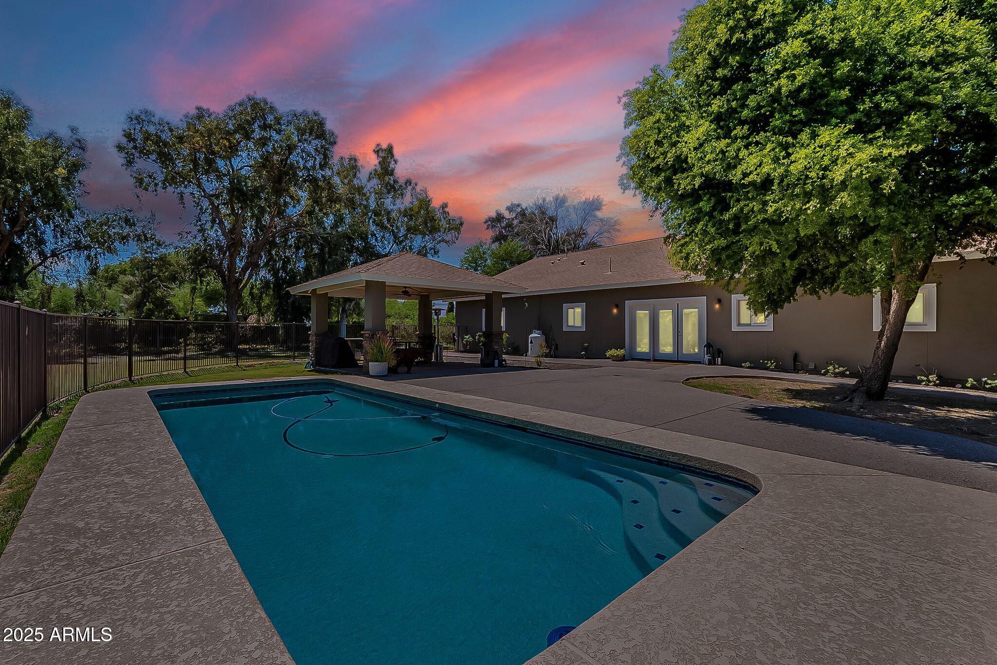 3011 North Gilbert Road Mesa, AZ 85203 - Photo 55 of 66 Twilight backyard