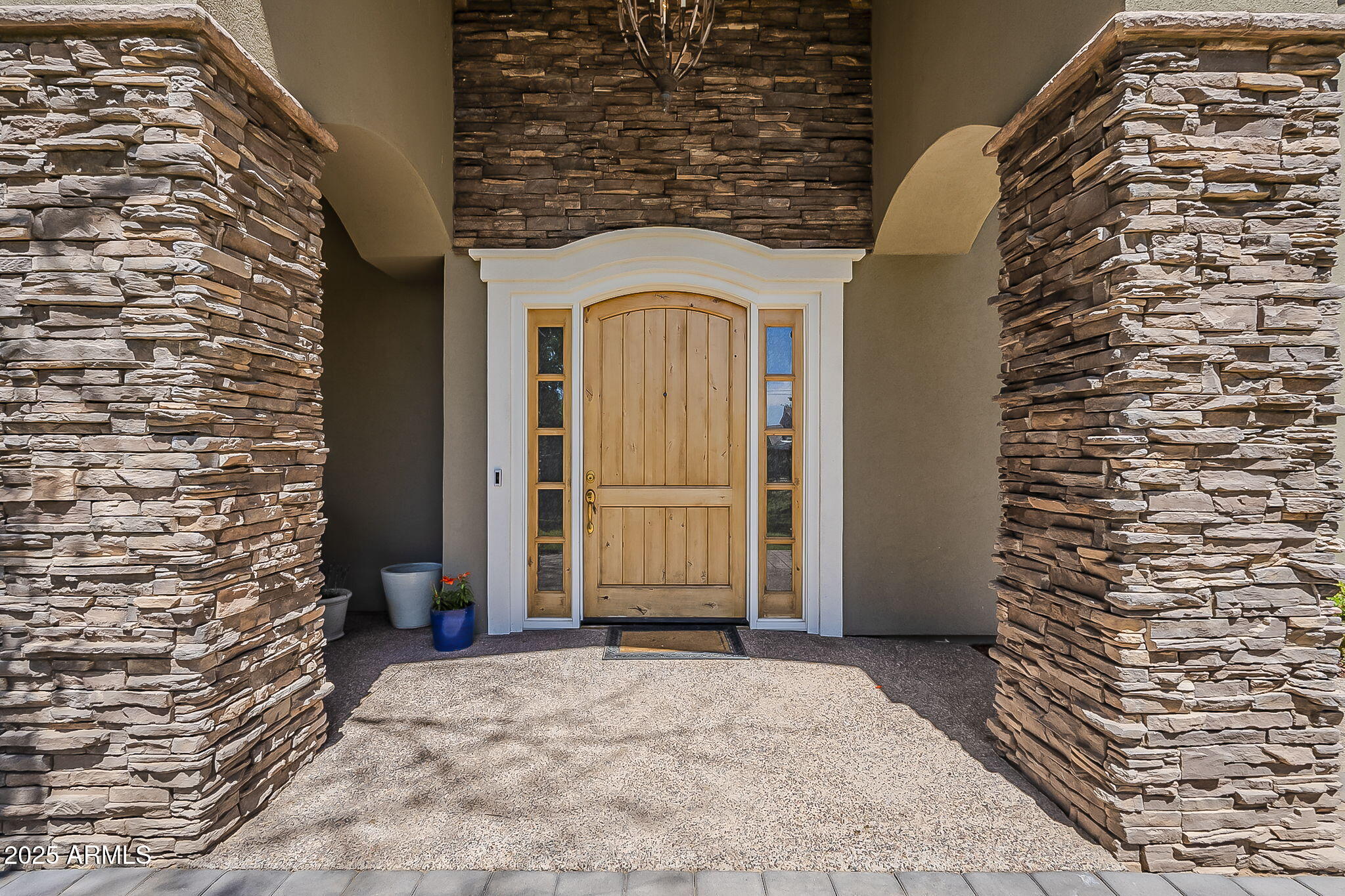 3011 North Gilbert Road Mesa, AZ 85203 - Photo 5 of 66 5-web-or-mls-Gilbert-5