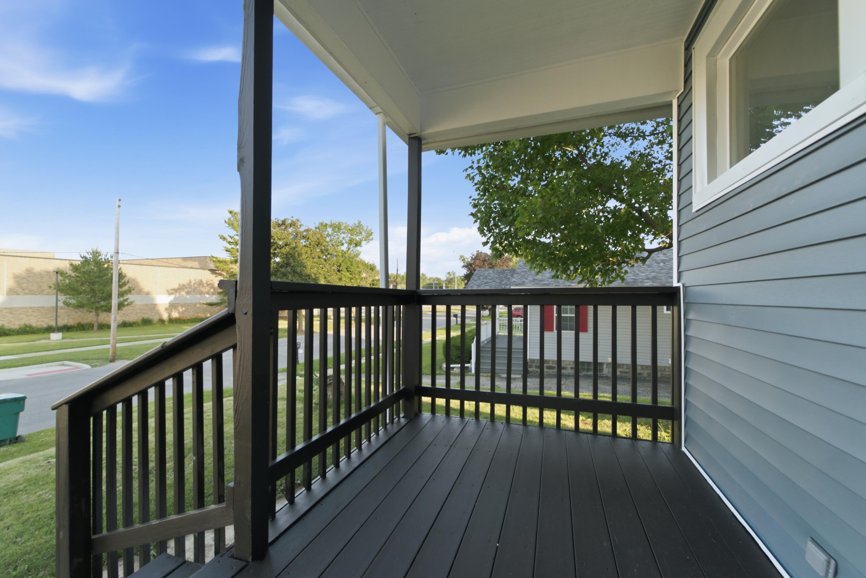710 I Street La Porte, IN 46350 - Photo 3 of 34 3000x2003
