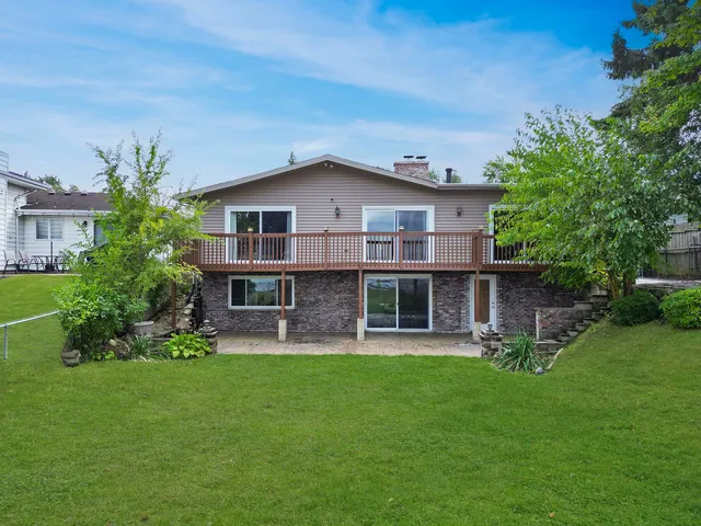 $575,000 | 188 Oakwood Drive, Antioch, IL 60002