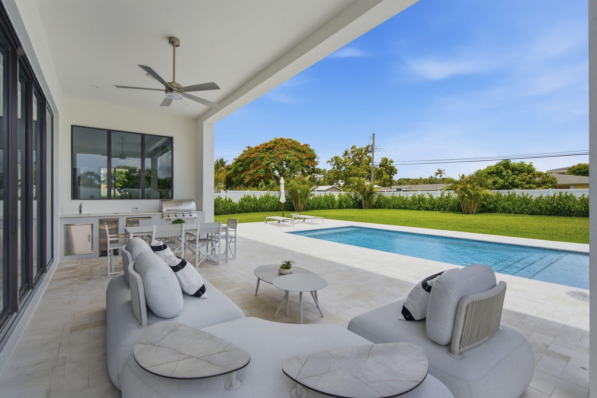261 Northwest 8th Street Boca Raton, FL 33432 - Photo 35 of 47 261 NW 8th St Boca Raton FL 39