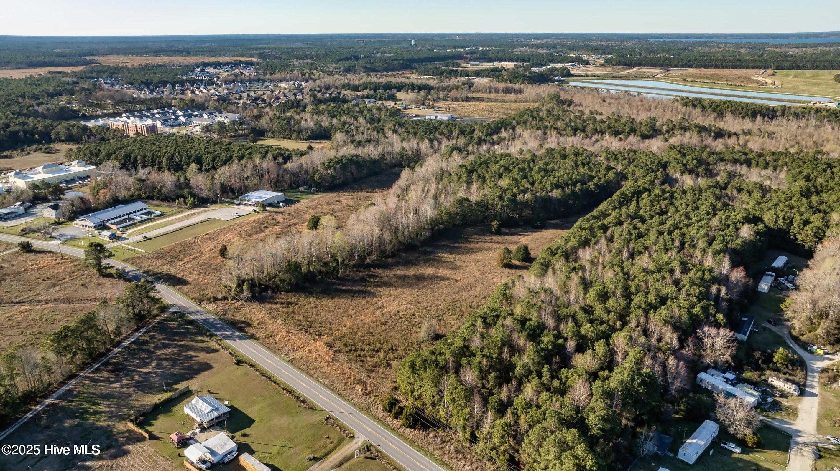 1055 Old Folkstone Road Sneads Ferry, NC 28460 - Photo 3 of 9 L11 5