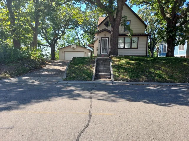 $139,900 | 703 North 1st Street, Montevideo, MN 56265