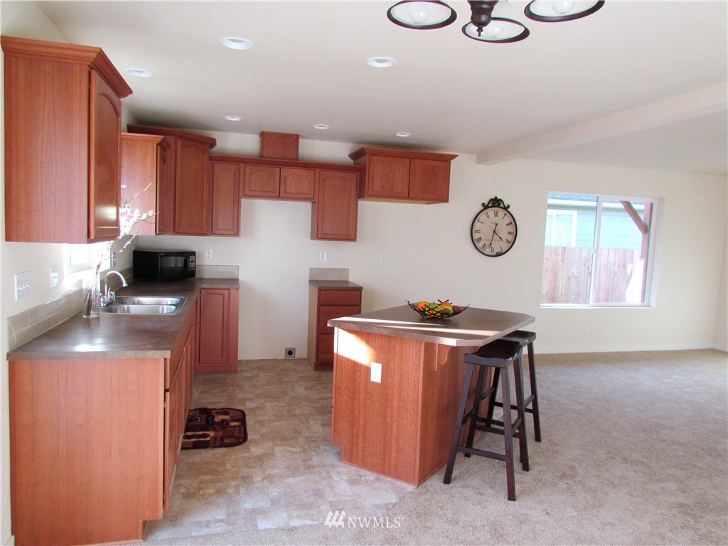 4727 Alderson Road Blaine, WA 98230 - Photo 10 of 25 Gallery Image 10