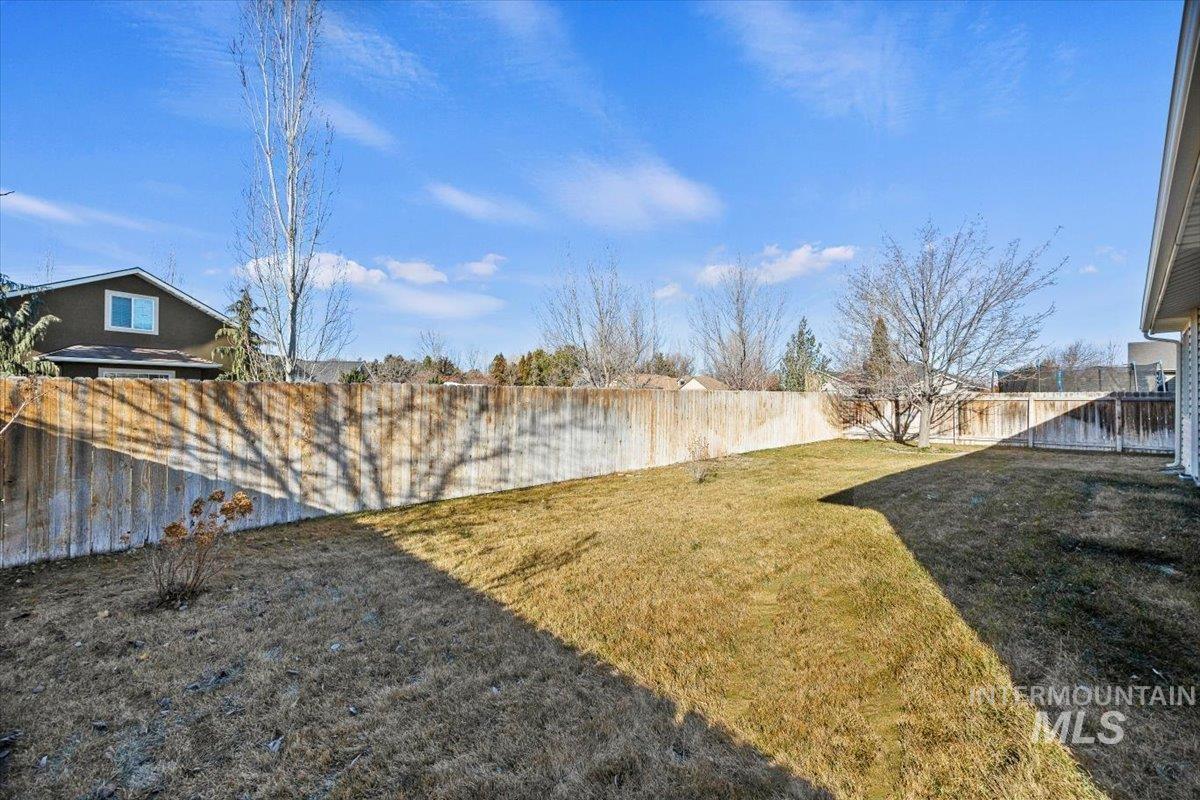 657 Creekside Way Twin Falls, ID 83301 - Photo 34 of 45 View of fenced backyard