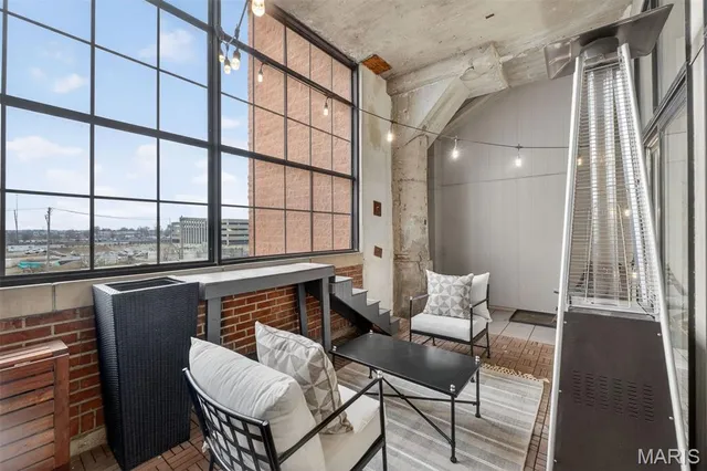 $350,000 | 4100 Forest Park Avenue, Unit 319, St. Louis, MO 63108