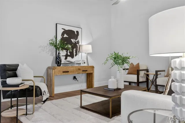 $350,000 | 4100 Forest Park Avenue, Unit 319, St. Louis, MO 63108