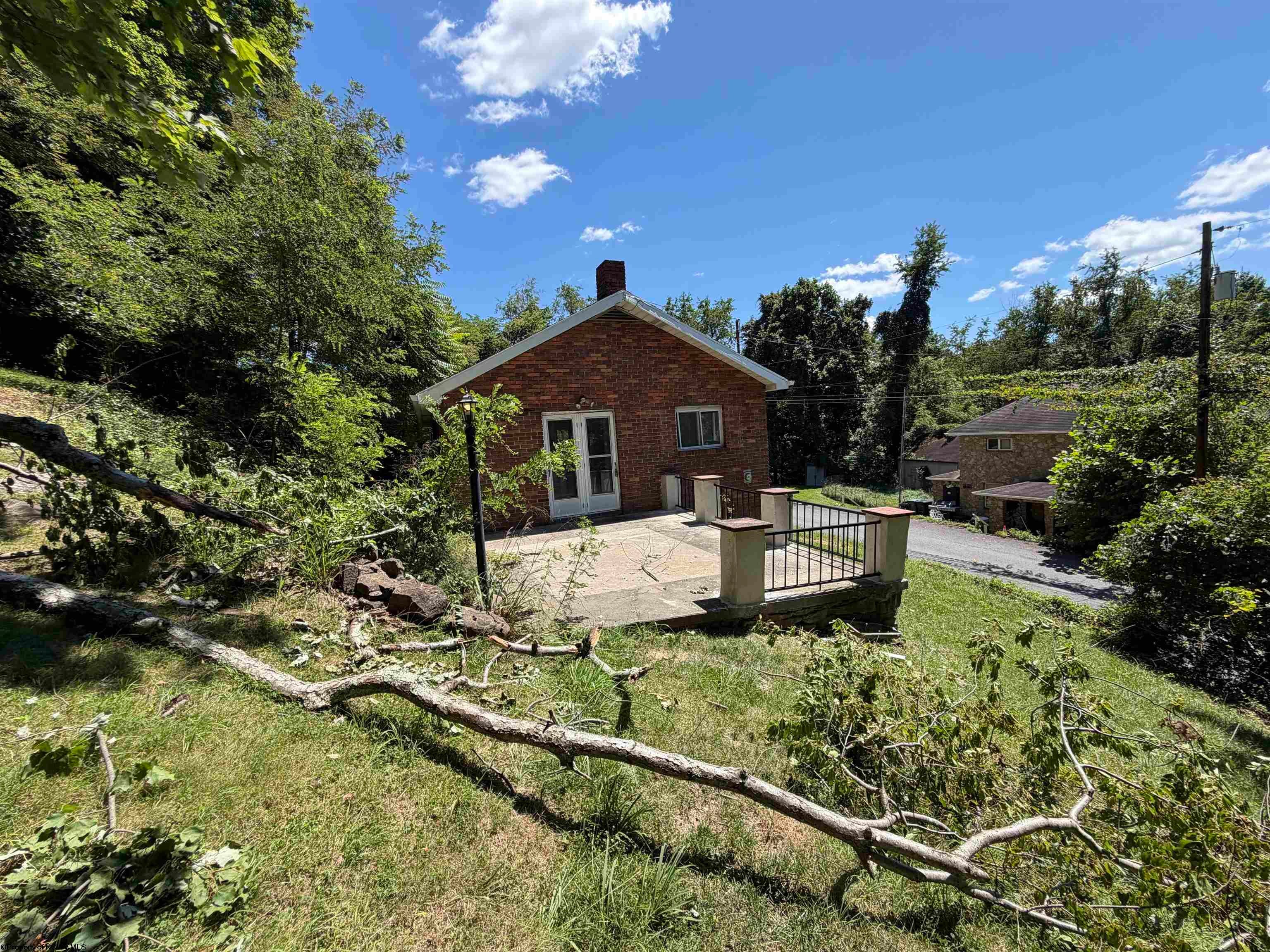 292 Sterling Road Fairmont, WV 26554 - Photo 4 of 34 Gallery Image 4