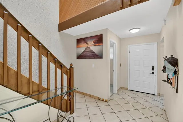 a view of yard with seating area