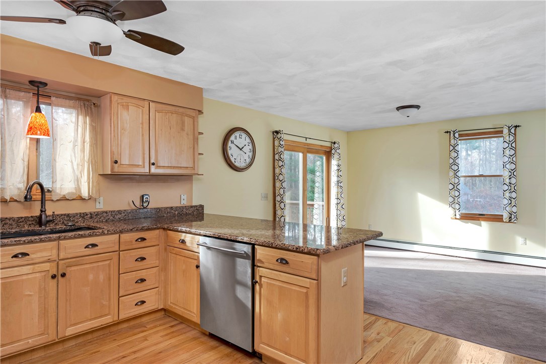 6 Scott Farm Road North Smithfield, RI 02896 - Photo 3 of 33 Gallery Image 3