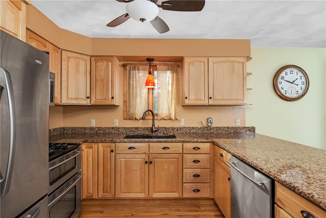 6 Scott Farm Road North Smithfield, RI 02896 - Photo 4 of 33 Gallery Image 4
