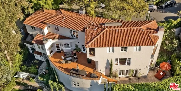 $20,000 | 3351 North Knoll Drive, Los Angeles, CA 90068