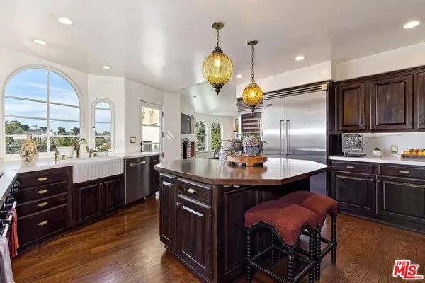 $20,000 | 3351 North Knoll Drive, Los Angeles, CA 90068