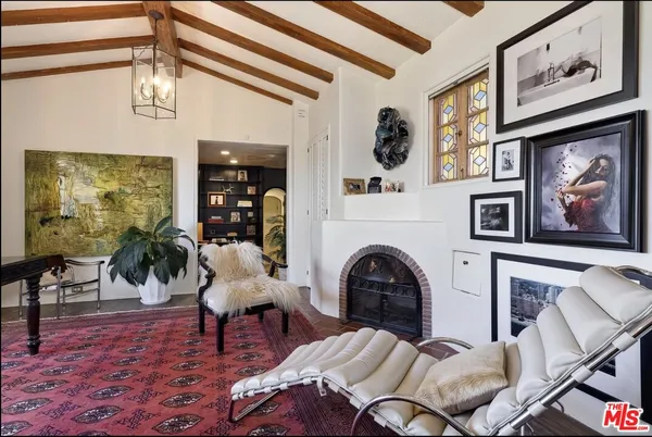 $20,000 | 3351 North Knoll Drive, Los Angeles, CA 90068