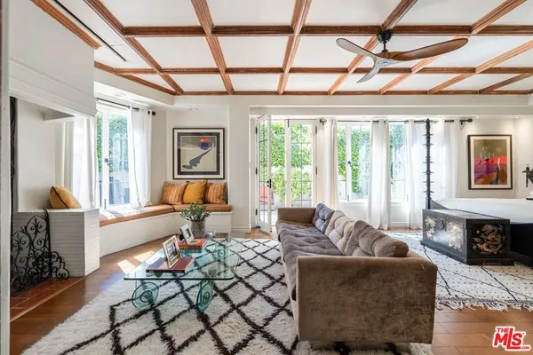 $20,000 | 3351 North Knoll Drive, Los Angeles, CA 90068