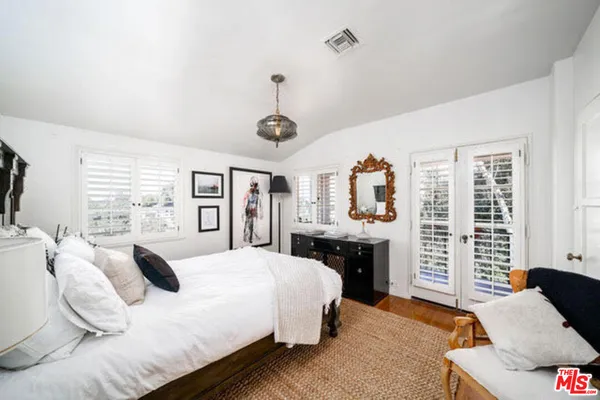 $20,000 | 3351 North Knoll Drive, Los Angeles, CA 90068