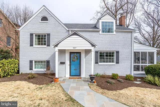 $5,200 | 907 26th Street South, Arlington, VA 22202
