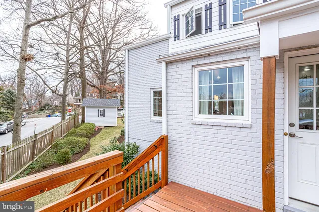 $5,200 | 907 26th Street South, Arlington, VA 22202