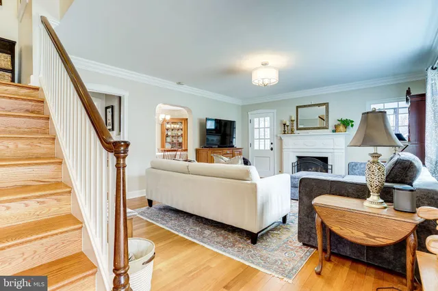 $5,200 | 907 26th Street South, Arlington, VA 22202