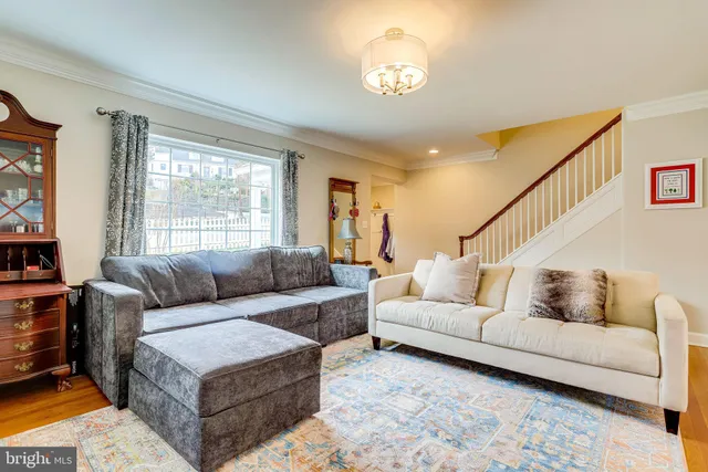 $5,200 | 907 26th Street South, Arlington, VA 22202