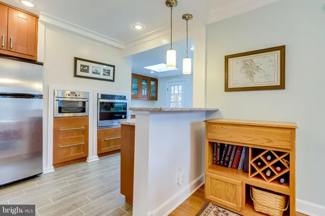 $5,200 | 907 26th Street South, Arlington, VA 22202