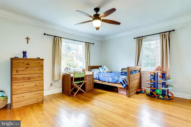 $5,200 | 907 26th Street South, Arlington, VA 22202