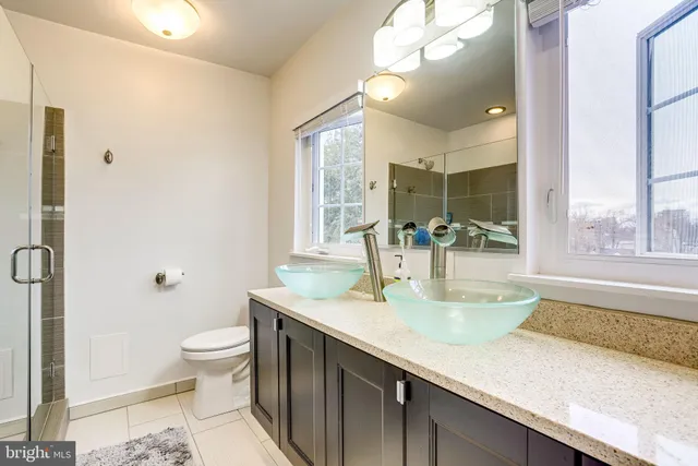 $5,200 | 907 26th Street South, Arlington, VA 22202