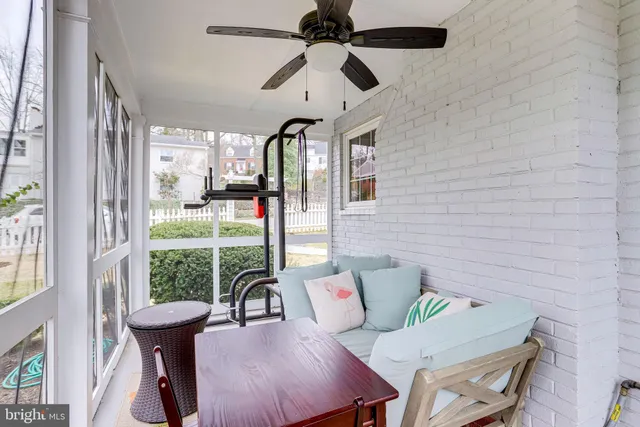 $5,200 | 907 26th Street South, Arlington, VA 22202