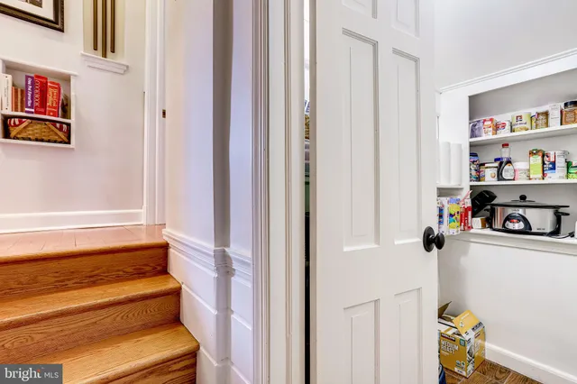 $5,200 | 907 26th Street South, Arlington, VA 22202