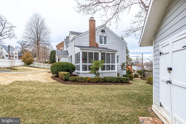 $5,200 | 907 26th Street South, Arlington, VA 22202