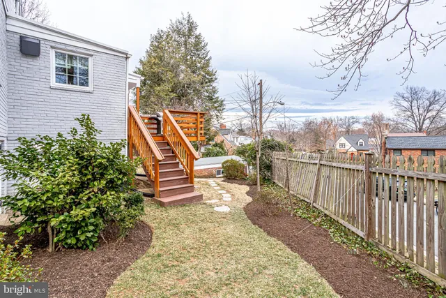 $5,200 | 907 26th Street South, Arlington, VA 22202