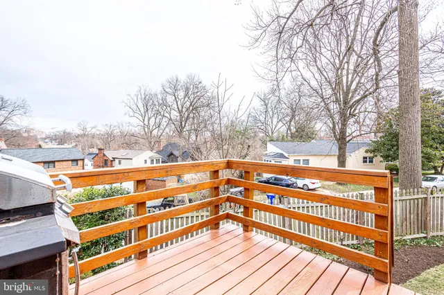 $5,200 | 907 26th Street South, Arlington, VA 22202