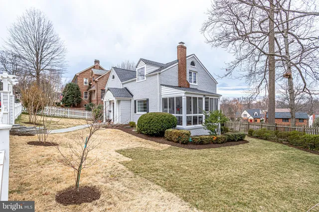 $5,200 | 907 26th Street South, Arlington, VA 22202