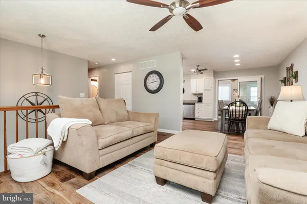 $517,500 | 7104 Rumford Drive, Glen Burnie, MD 21061