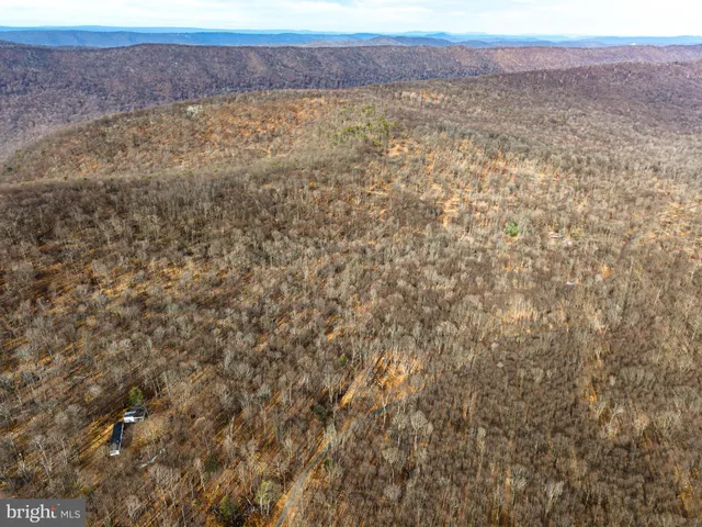 a view of a dry field