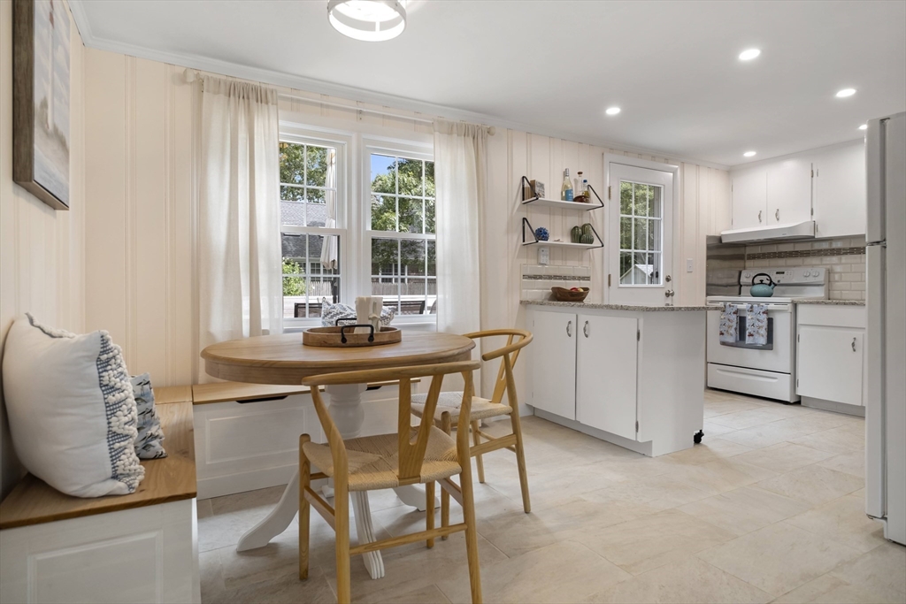 3 Cooper Road East Falmouth, MA 02536 - Photo 4 of 29 Gallery Image 4