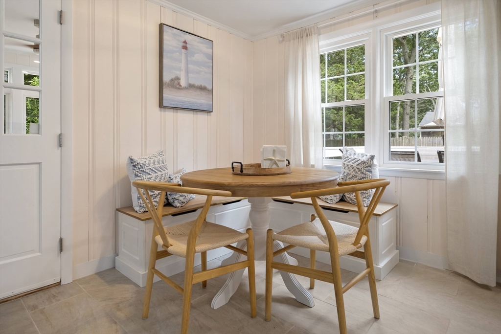 3 Cooper Road East Falmouth, MA 02536 - Photo 5 of 29 Gallery Image 5