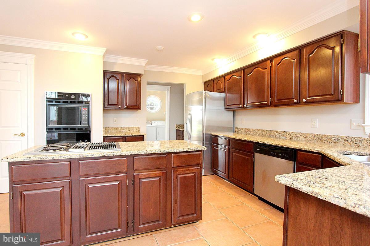 16318 Whitehaven Road Silver Spring, MD 20906 - Photo 13 of 30 Kitchen