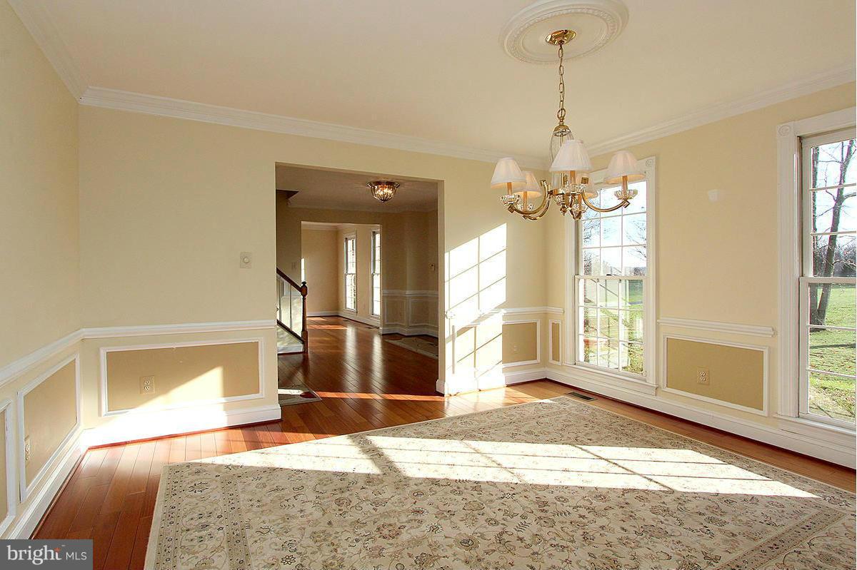 16318 Whitehaven Road Silver Spring, MD 20906 - Photo 10 of 30 Dining Room