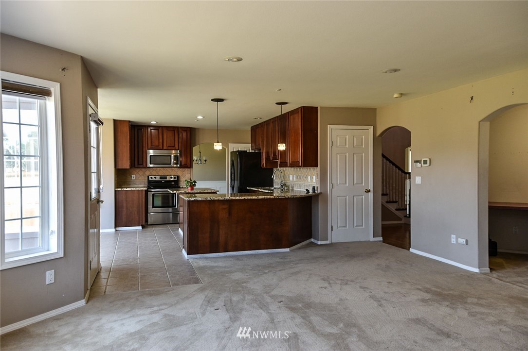 14040 Solberg Road Southeast Yelm, WA 98597 - Photo 8 of 28 Gallery Image 8