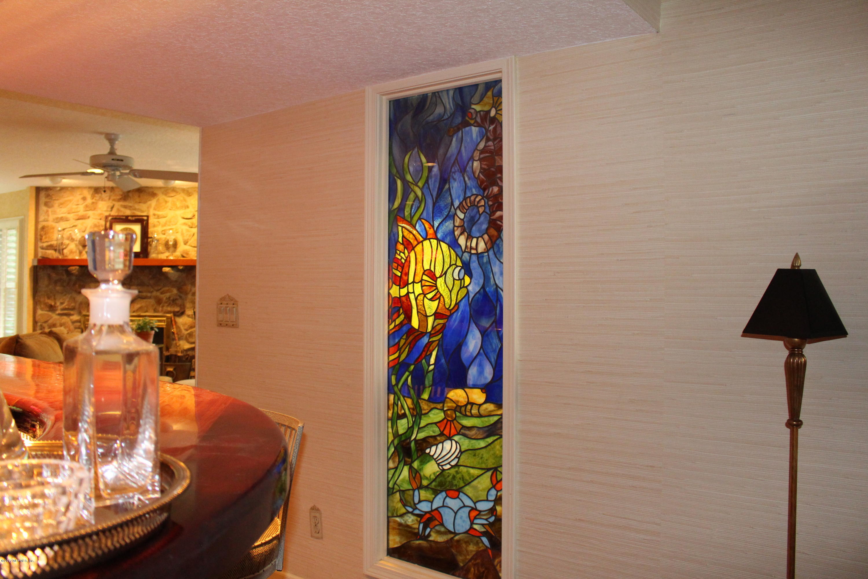 8097 Shady Grove Road Jacksonville, FL 32256 - Photo 15 of 29 Stained glass accent