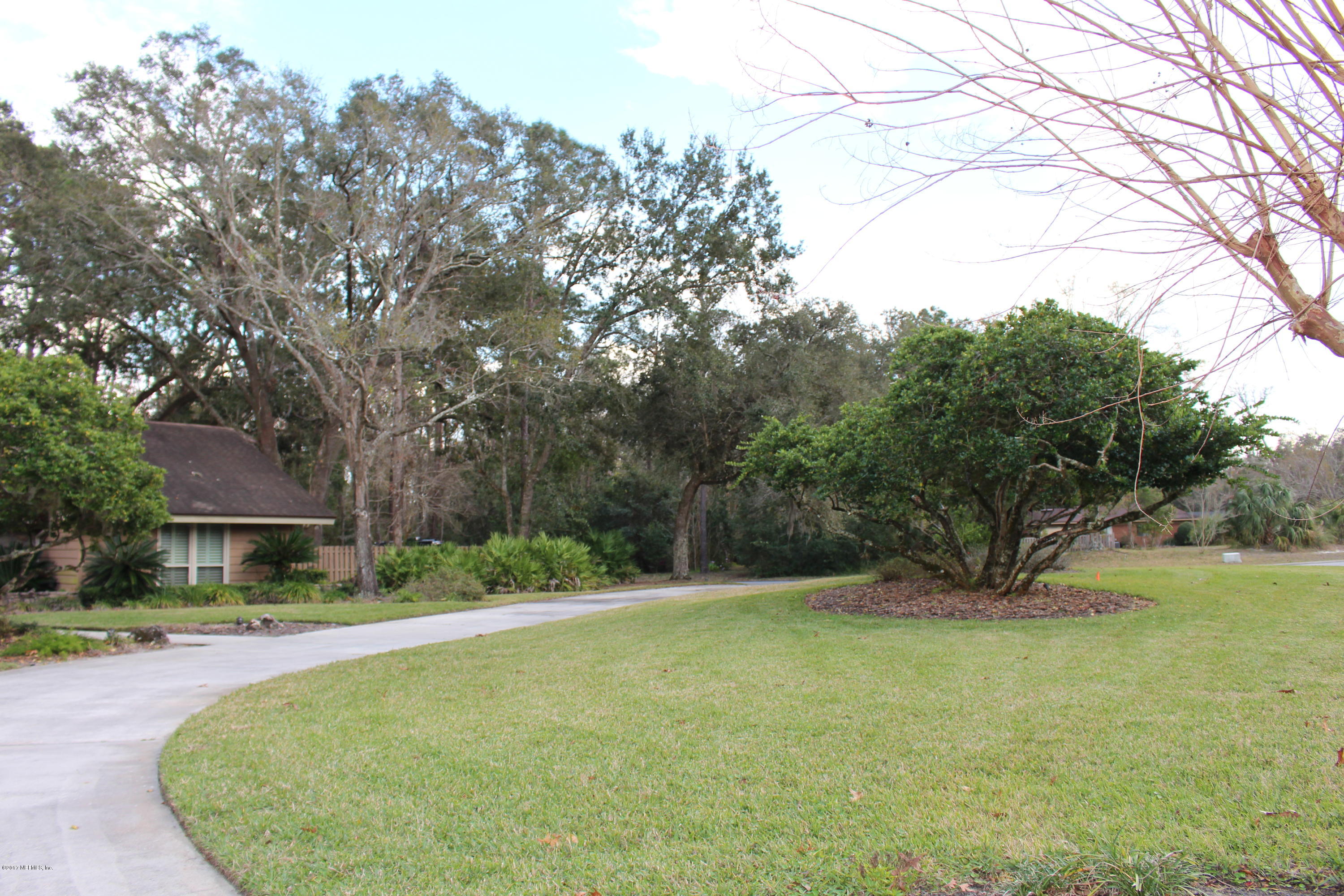 8097 Shady Grove Road Jacksonville, FL 32256 - Photo 3 of 29 Circular Driveway