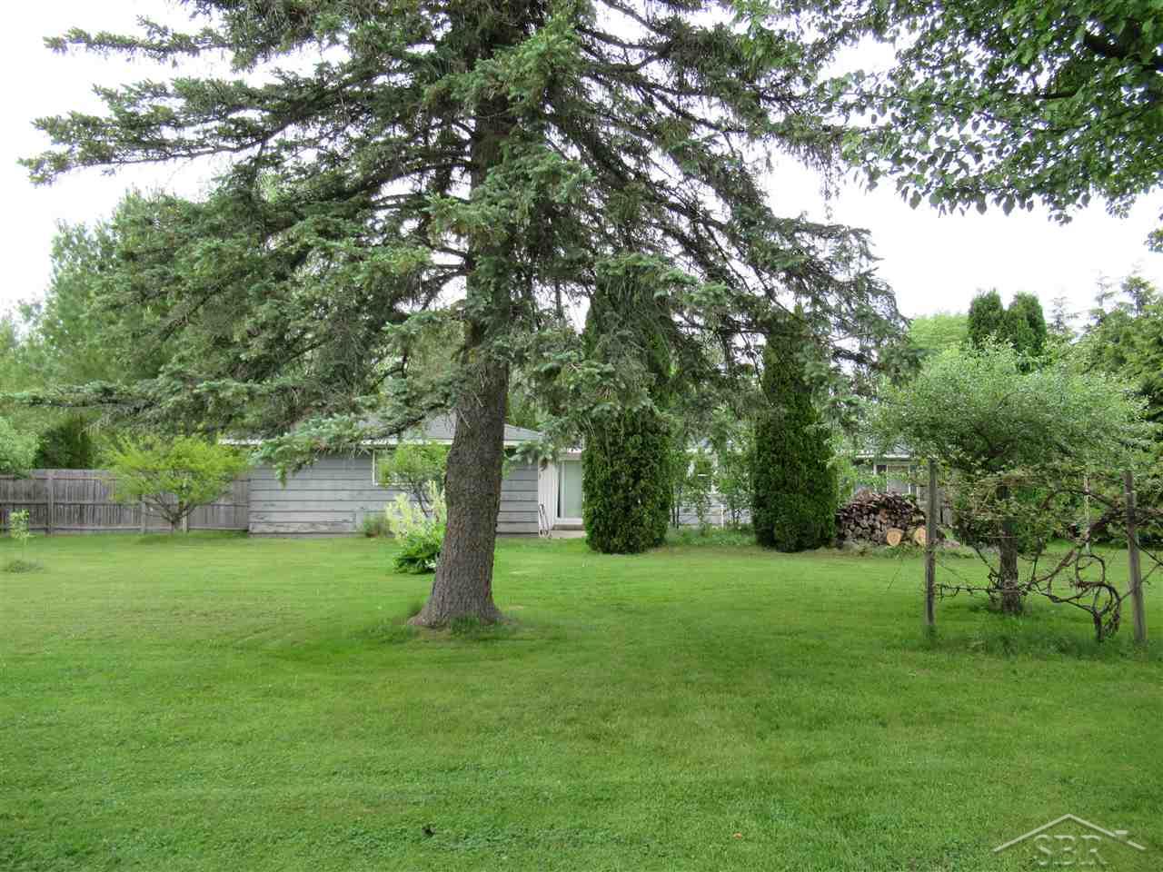 2702 East Pinconning Road Pinconning, MI 48650 - Photo 23 of 24 50042817-22.JPG